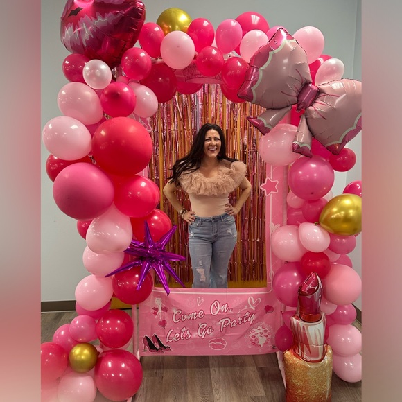 💜LIVE SHOW with Me💜 LOVE THIS POST💜 - Picture 2 of 5